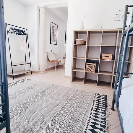 Homestay Retreat Center - Which-house Ferrel (Leiria)